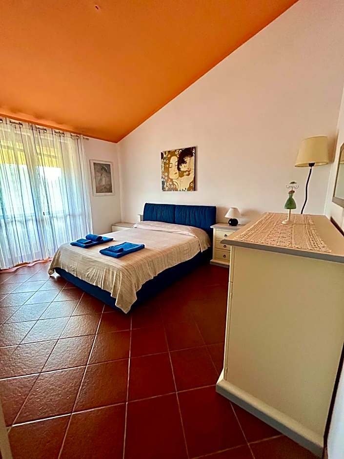 Amazing house 10 min by car from the beach