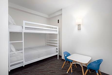 1 King and 1 Bunk Mobil Access Kid Friendly Suite