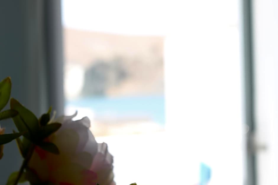 V-rooms in Milos Cyclades