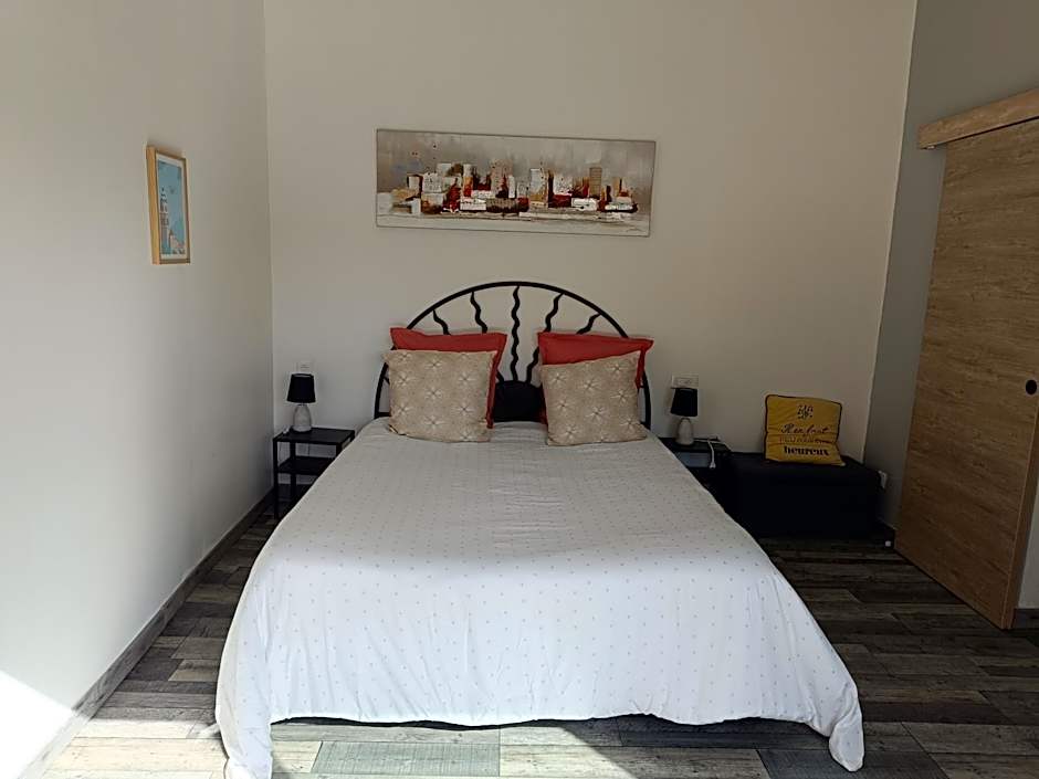 Chambre D Hotes La Dragonne – Maubec, UT