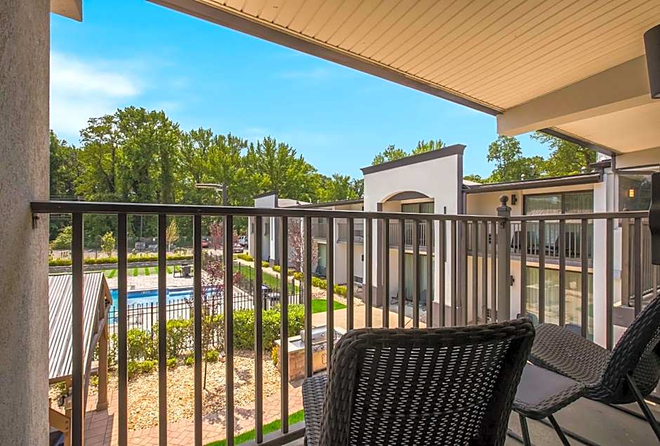 The Hub Middletown Red Bank, BW Signature Collection