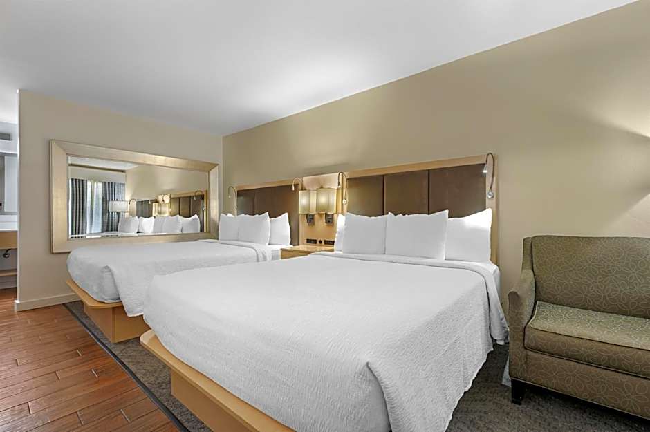 Best Western Plus South Coast Inn