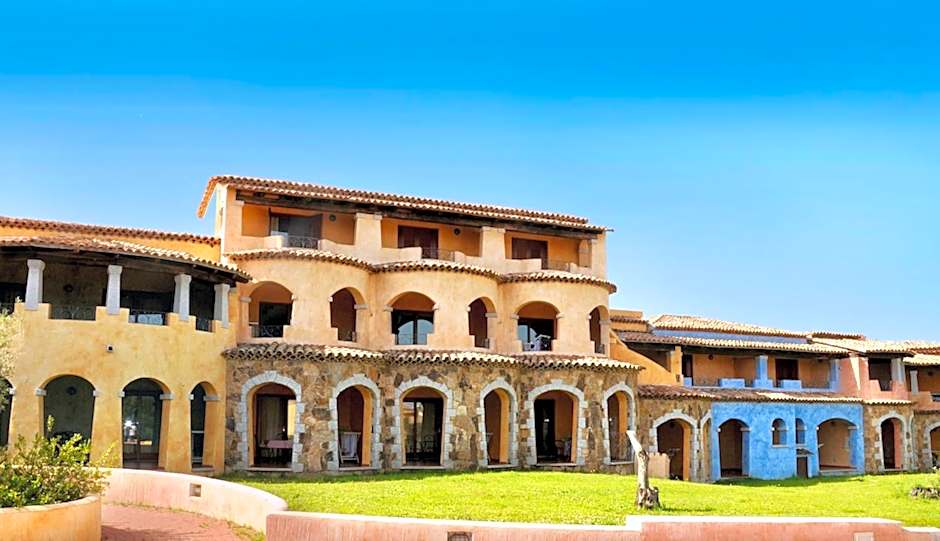 Residence with private beach in Marinella