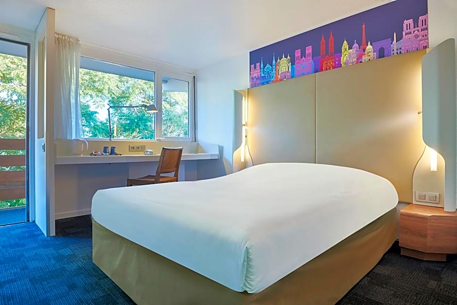 Kyriad Brie-Comte-Robert