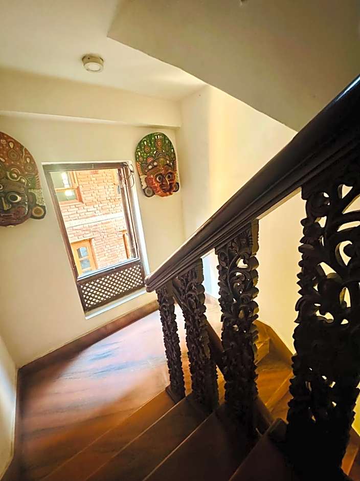 Sunny Guest House and Cafe