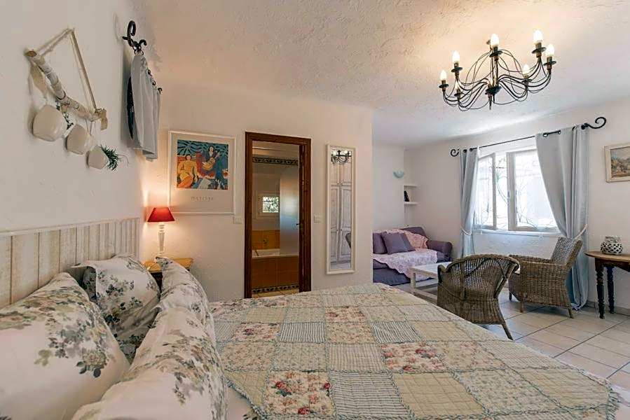 La Villa Roseraie , Hôtel Familial OUVERT TOUTE L'ANNEE