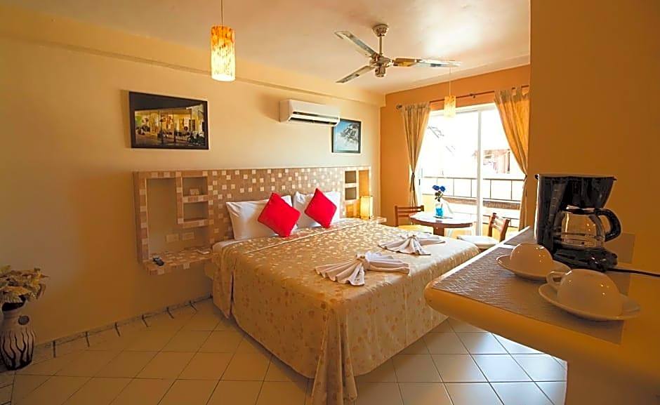 Hotel Bucaneros