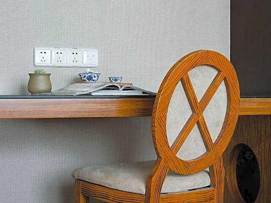 Chongqing Golden View Hotel