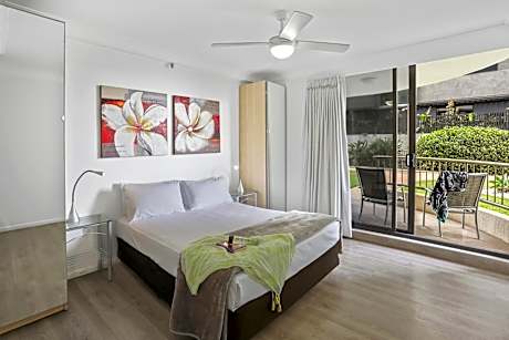 Two-Bedroom Apartment with Ocean View - Ground Floor