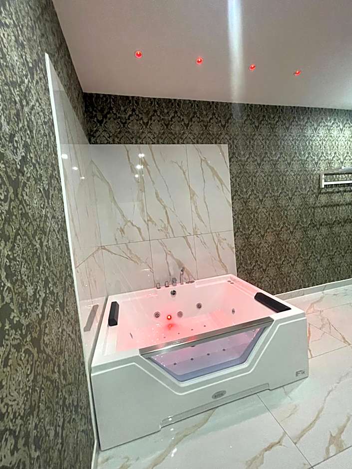 Life Hotel