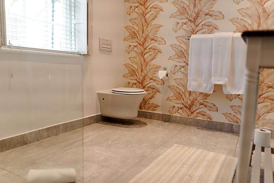 Les Chambres Guest House