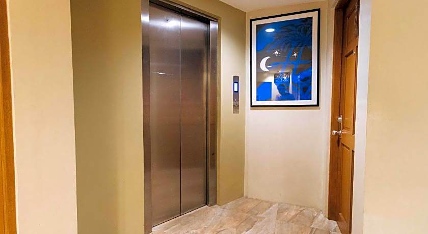 RedDoorz @ EDSA Pasay