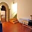 1200 Torre Donati Apartments