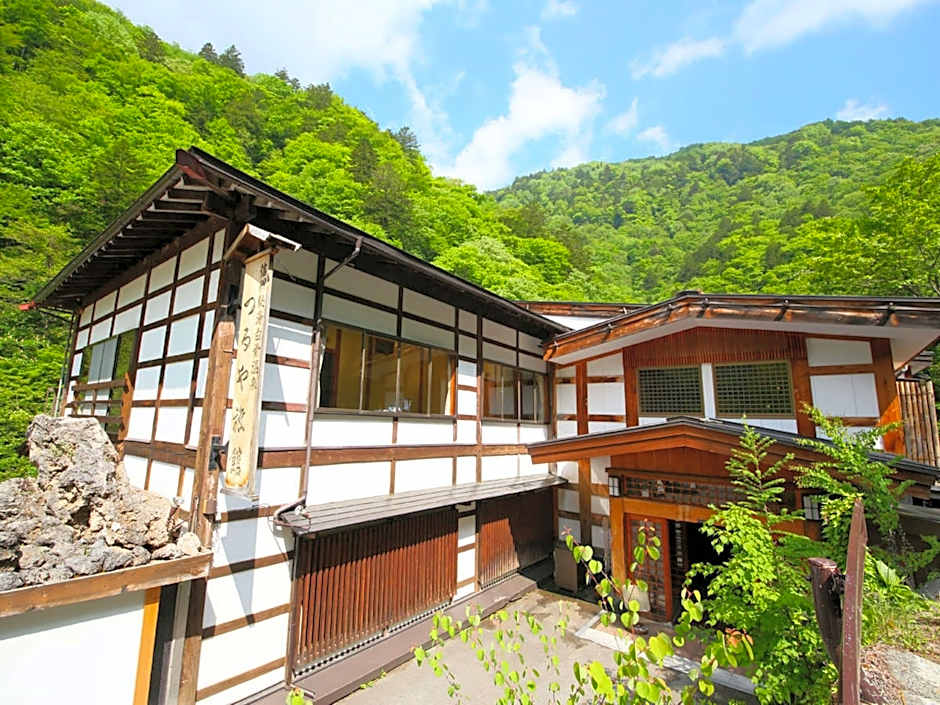 Shirahone Onsen Tsuruya Ryokan