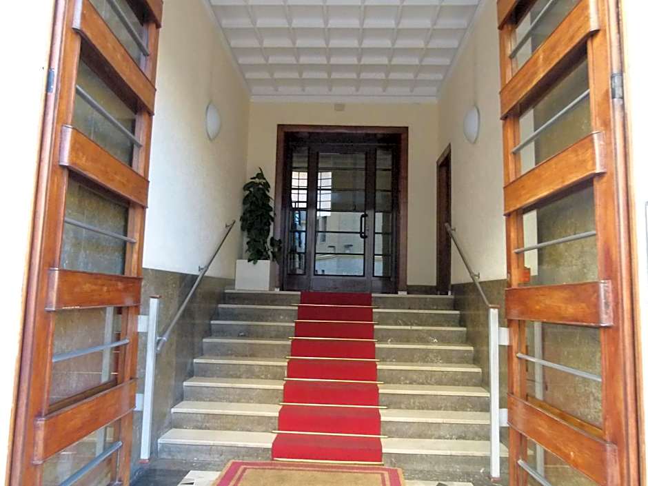 Amica Roma Guest House
