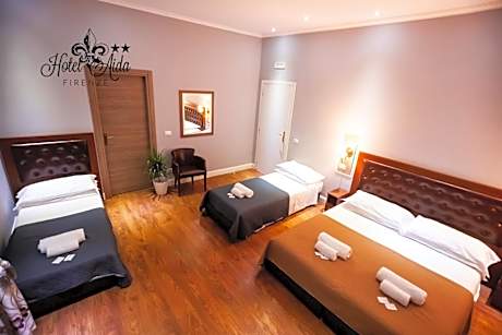 Quadruple Room with Private Bathroom