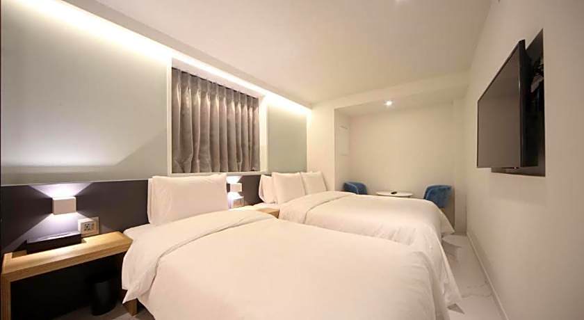 Busan Seomyeon Business Hotel J7                                                                