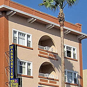 Harborview Inn & Suites