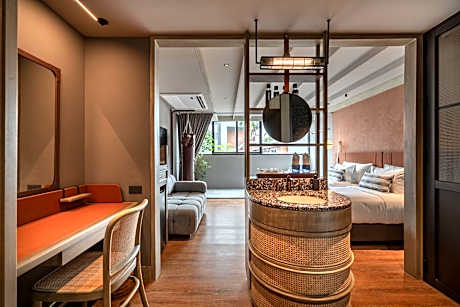 Superior King Room