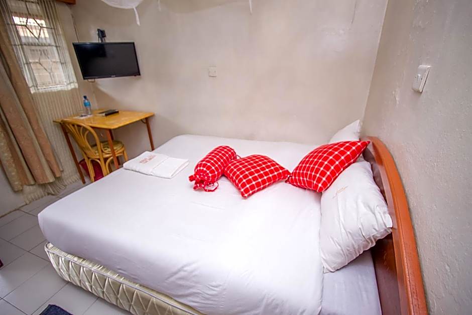 Sunshine Hotel Tengecha