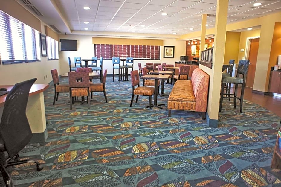 La Quinta Inn & Suites by Wyndham Edmond