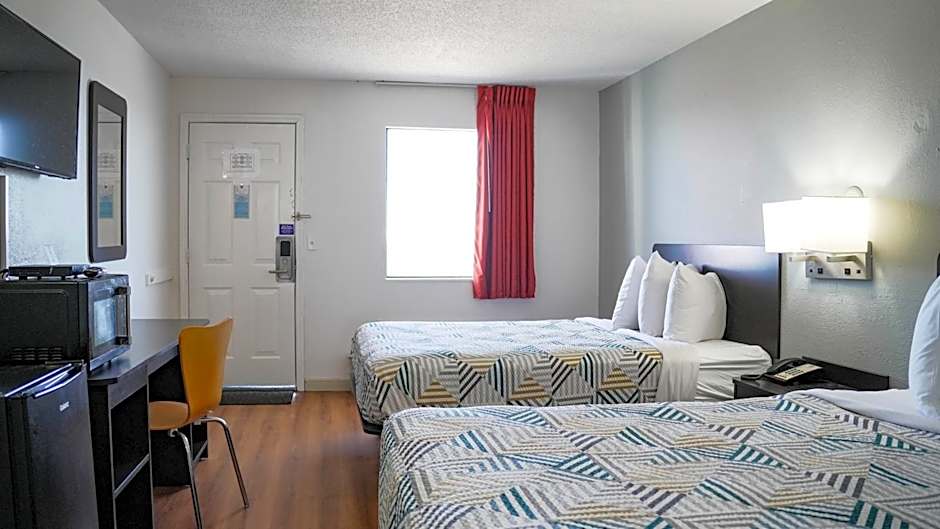 Motel 6-Rolla, MO