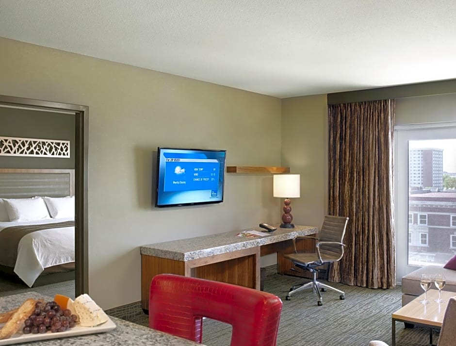 The Broadway Columbia - a DoubleTree by Hilton Hotel