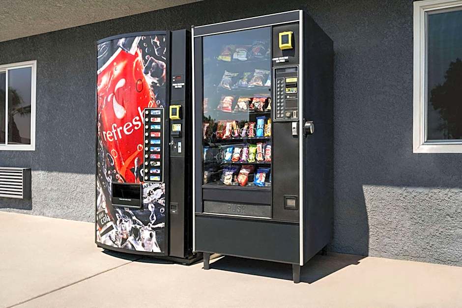 Days Inn by Wyndham Fresno South