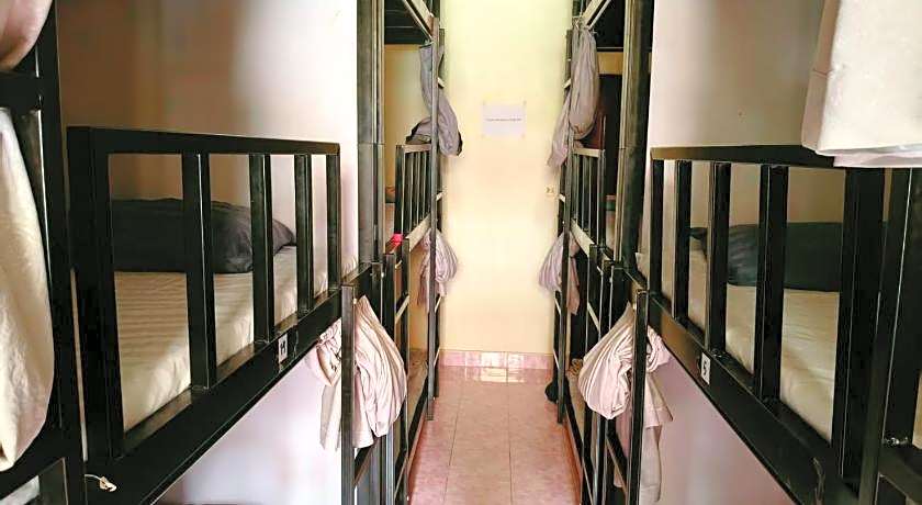 Miss Zhao Hostel – Bangkok, NY