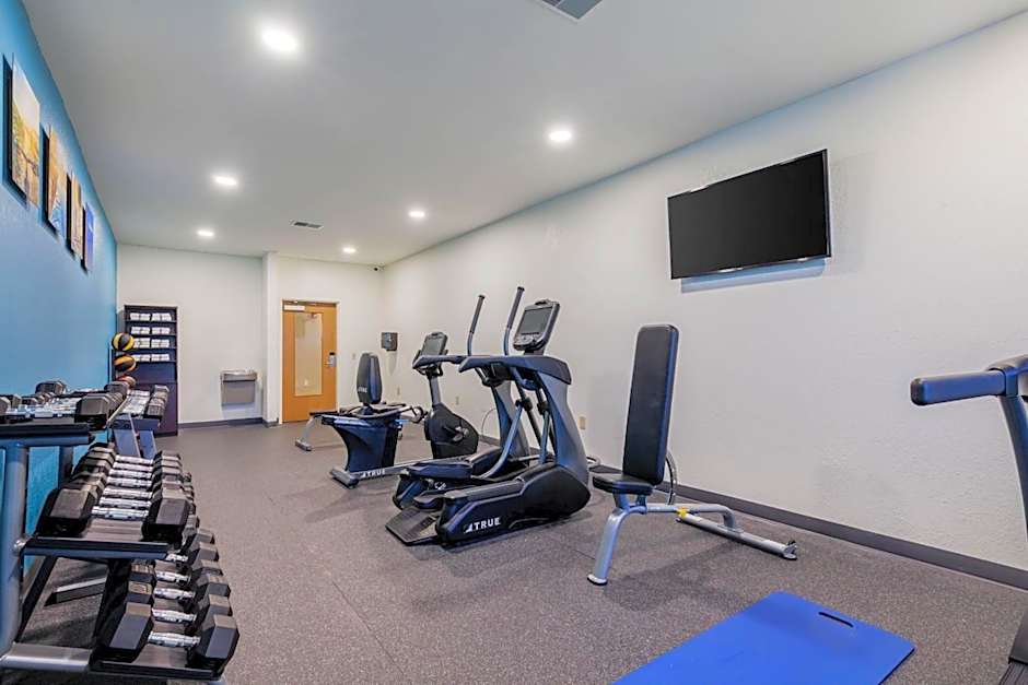 Comfort Suites Johnson Creek Conference Center