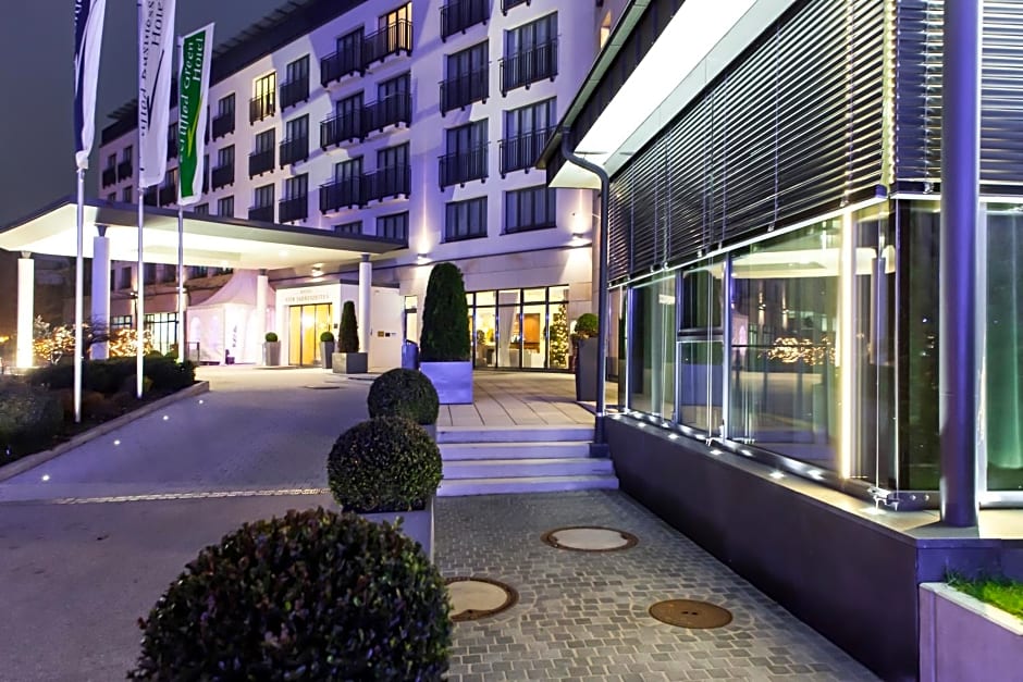 Vier Jahreszeiten Starnberg Hotel