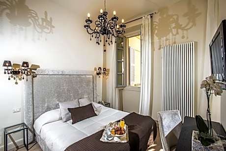 Deluxe Double or Twin Room with Garden View