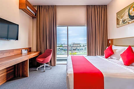 Presidential Suite with Two King Beds and Spa Bath - Non-Smoking
