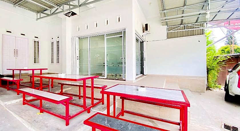 RedDoorz Syariah @ GCL Bukittinggi