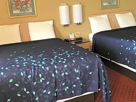 Deluxe Queen Room