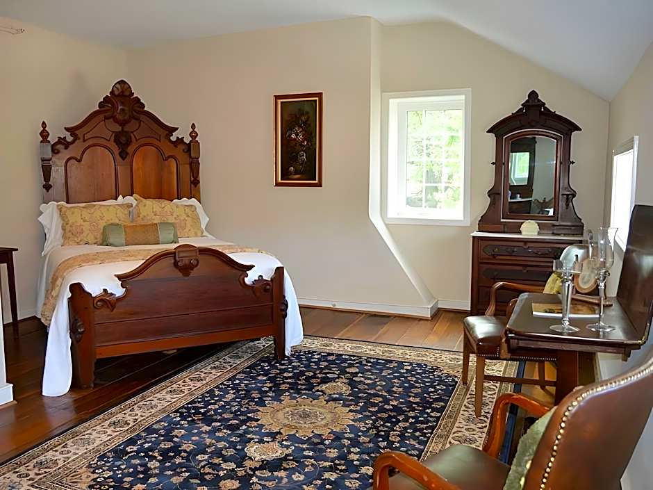 Inn at Springfield Manor