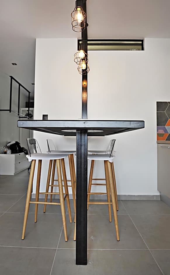 The Athenians Modern Apartments