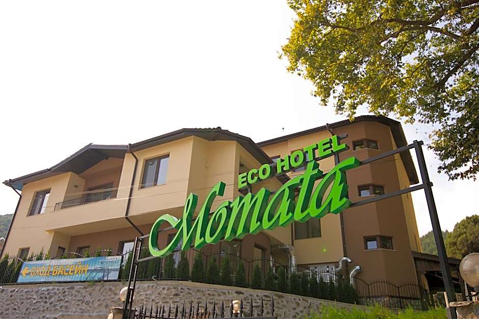 Eco Hotel Momata
