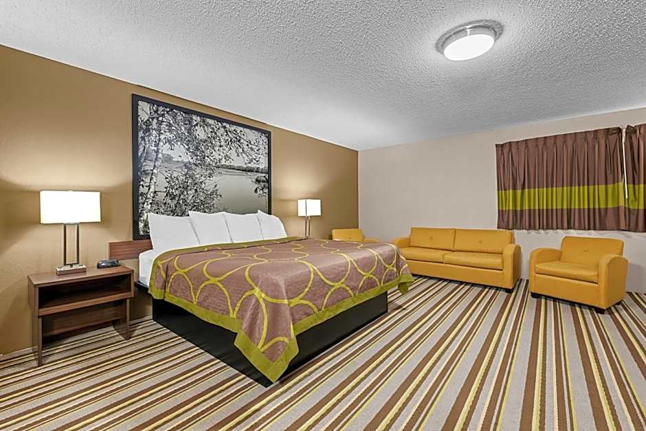 Photo 1 of 9 of Studio 1 King Bed Suite