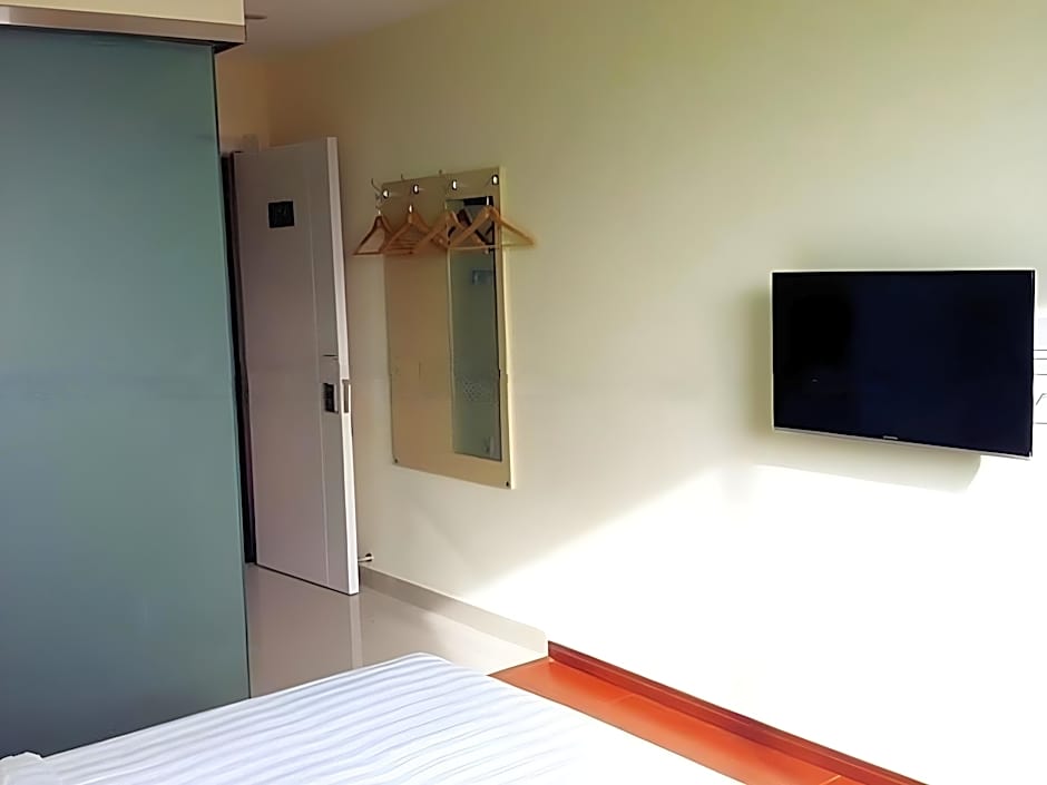 7 Days Inn Kunshan Huaqiao Metro Station