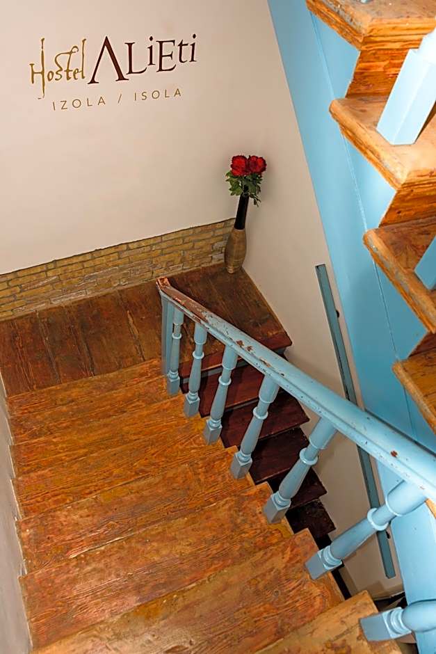 Hostel Alieti