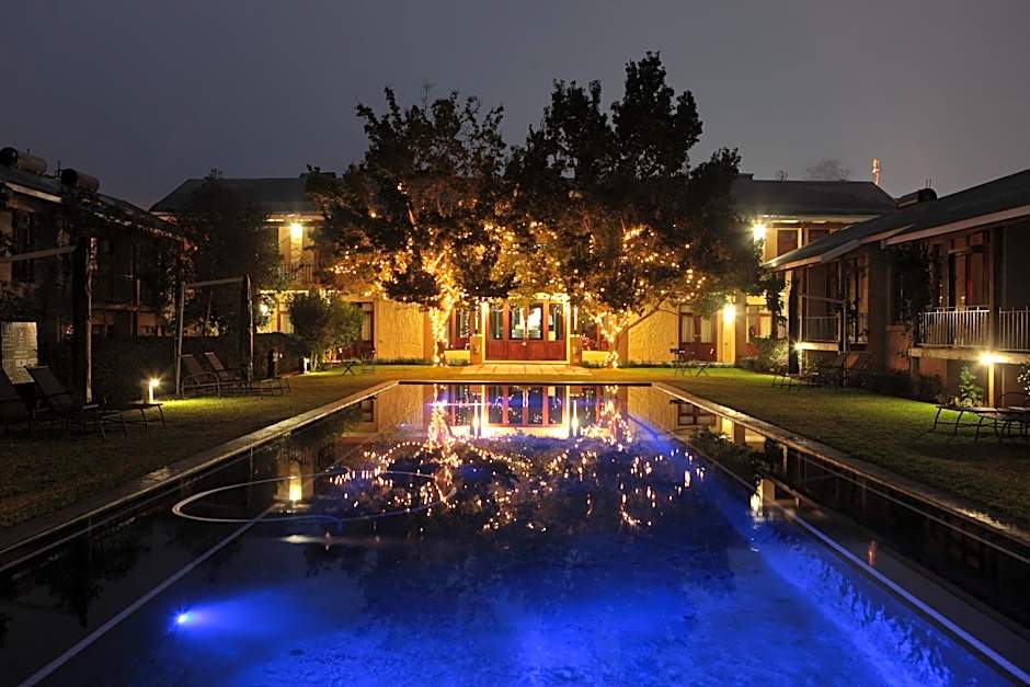 Casterbridge Hollow Boutique Hotel