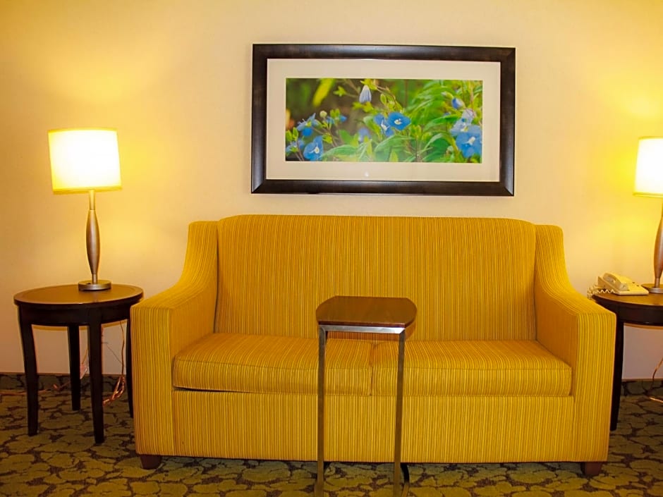 Photo 1 of 11 of 1 Bedroom 2 Queen Beds Suite