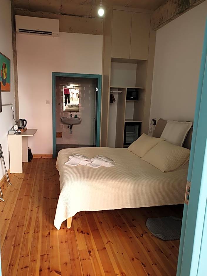 Photo 1 of 5 of 1 King Bed, Accessible, Roll in Shower