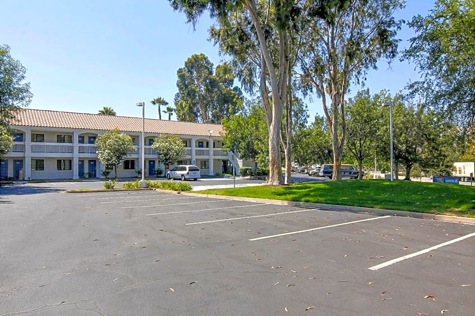 Motel 6-Thousand Oaks, CA