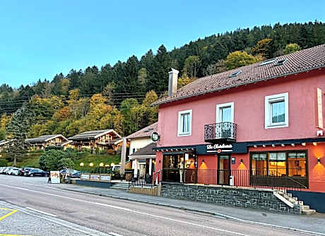 LOGIS HÔTEL, CHALETS et RESTAURANT LES CHATELMINÉS