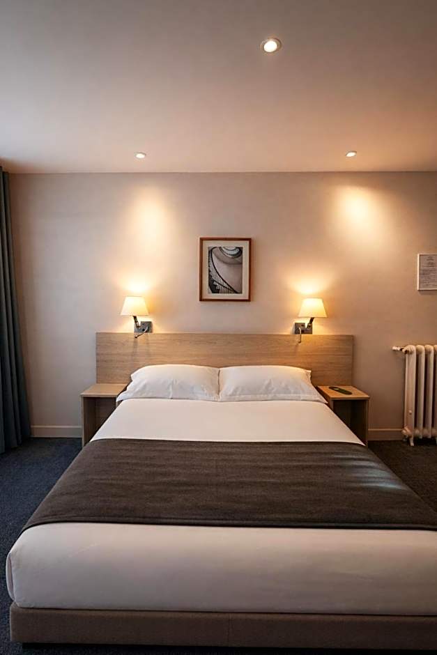 Hotel Cosmos