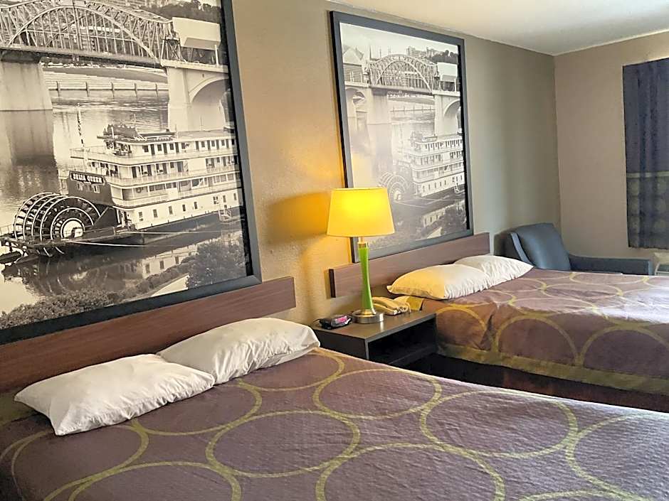 Super 8 by Wyndham Chattanooga/East Ridge