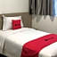 RedDoorz Plus @ Jalan Juanda Medan