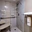 Days Inn & Suites by Wyndham Commerce